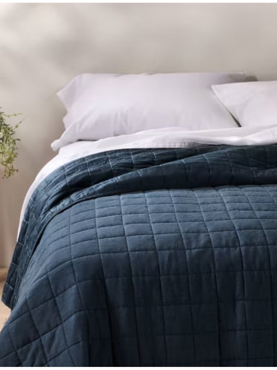 Casaluna Other - Casaluna King Heavyweight Linen Blend Quilt Dark Mineral Blue